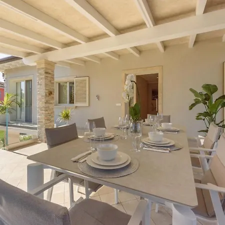 Apartamento Casa With Pool 300M Beach 3 Bedrooms Forte dei Marmi